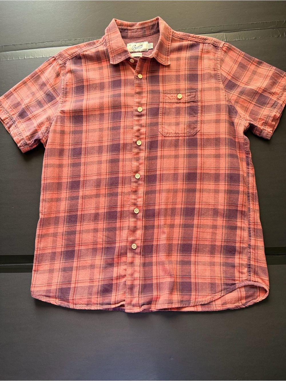 Grayers Clothiers Mens Large red Plaid Short Sleeve Button Down Shirt